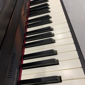 đàn piano điện Roland HP-504r (5)
