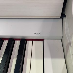 đàn piano điện Roland LX-705 (10)