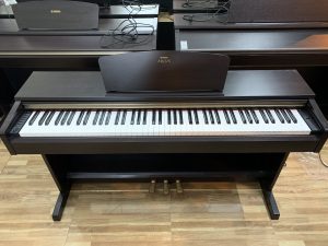 đàn piano điện Yamaha YDP-161 (1)
